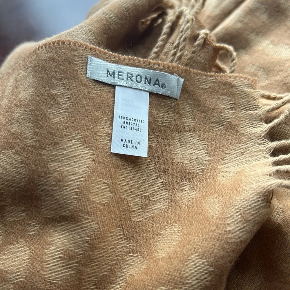 Animal print Merona scarf nwot caramel color soft head wear scarf wrap style